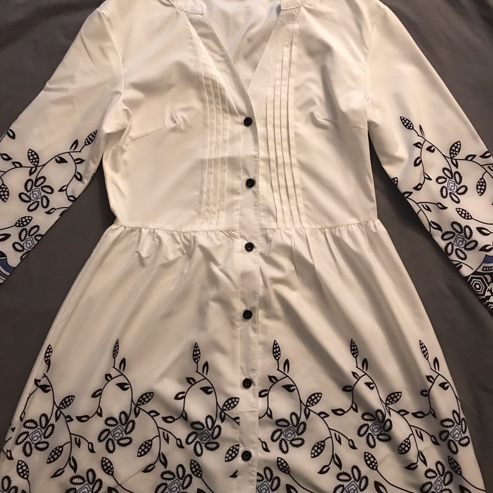 White/Black/Blue Decorative Dress